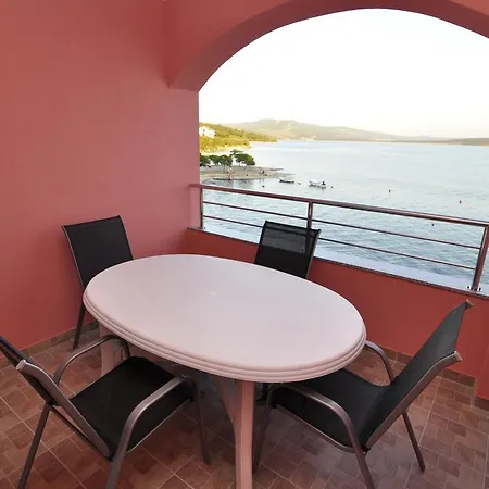 Appartement Marija - - First Line To The Sea