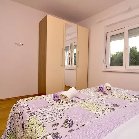 Appartement Marija - - First Line To The Sea Maslenica