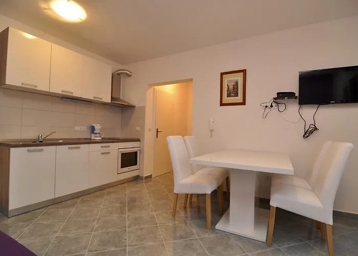 Marija - - First Line To The Sea Appartement Maslenica