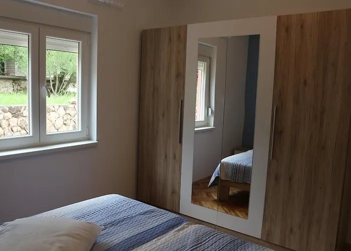 Appartement Marija - - First Line To The Sea Maslenica