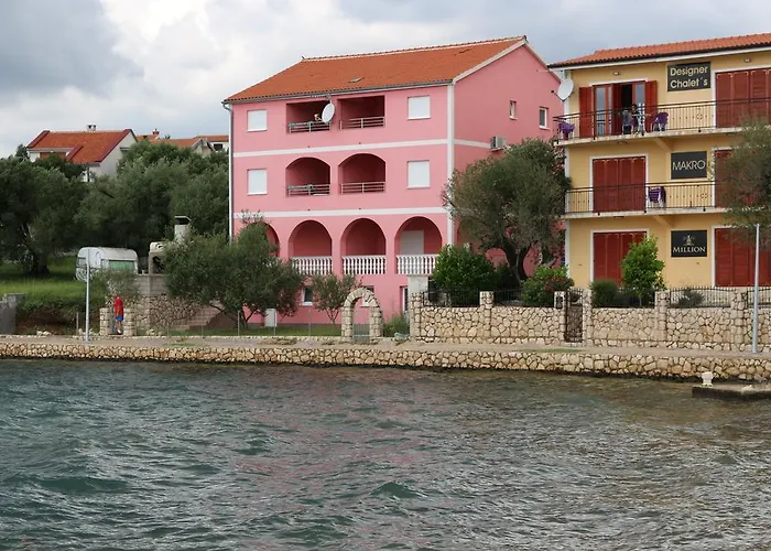 Appartement Marija - - First Line To The Sea Maslenica