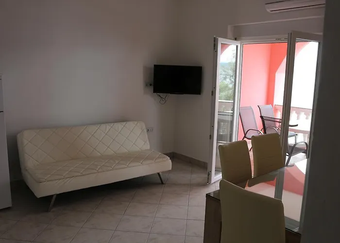 Appartement Marija - - First Line To The Sea