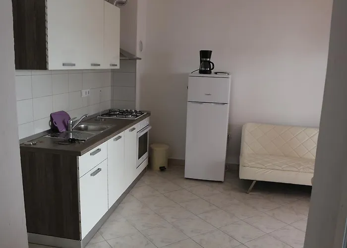 Appartement Marija - - First Line To The Sea