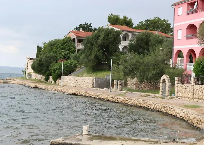 Appartement Marija - - First Line To The Sea Maslenica